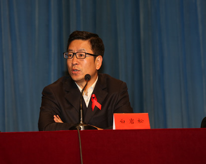 “中国青少年艾滋病防治教育工程”形象大使白岩松讲话